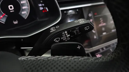 Audi Q8 (4M) 50 TDI 2021 33