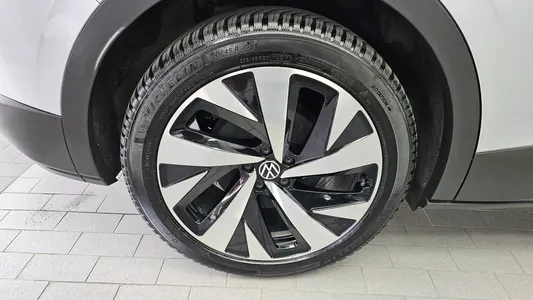 Volkswagen ID.4 2022 5