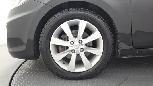 Hyundai () 1.6 VGT 2012 5