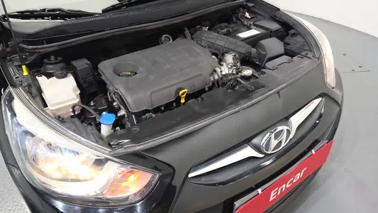 Hyundai () 1.6 VGT 2012 6