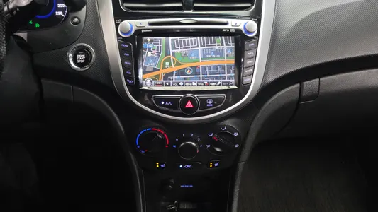Hyundai () 1.6 VGT 2012 14