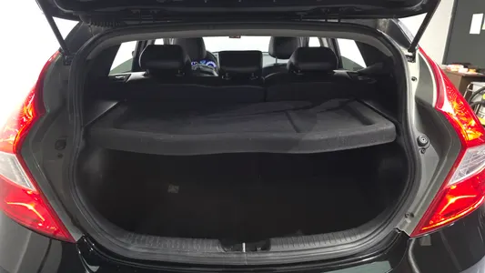 Hyundai () 1.6 VGT 2012 31