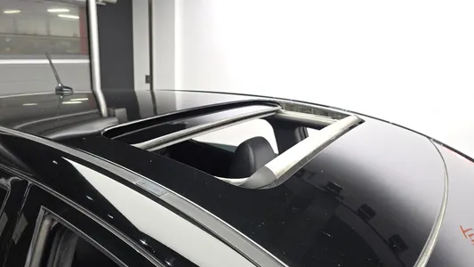 Hyundai () 1.6 VGT 2012 28