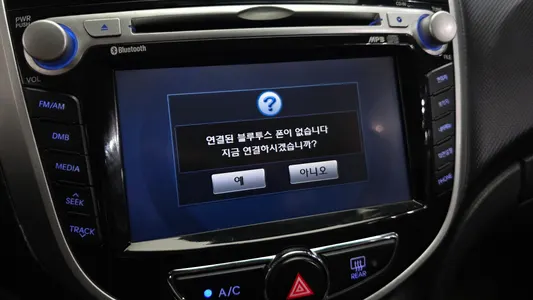 Hyundai () 1.6 VGT 2012 30