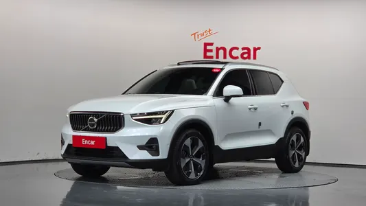 Volvo XC40 B4 2023