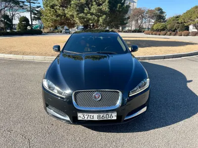 Jaguar New XF 2.2D 2014