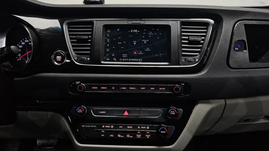 Kia 카니발 9 2019 14