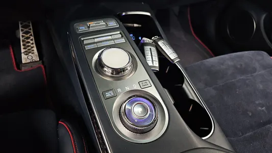 Genesis GV70 2.5T AWD 2021 9