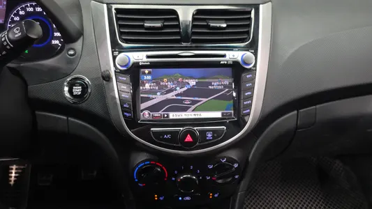 Hyundai () 1.6 VGT 2012 14