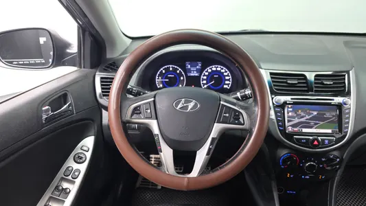 Hyundai () 1.6 VGT 2012 15