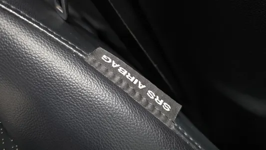 Hyundai () 1.6 VGT 2012 28