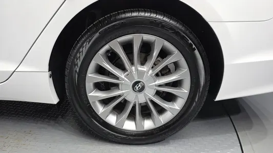 Hyundai LF 2.0 2015 5