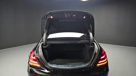 Mercedes-Benz S-Class W222 S560 4MATIC 2019 34
