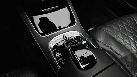 Mercedes-Benz S-Class W222 S560 4MATIC 2019 28