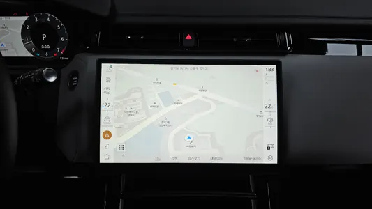 Land Rover 레인지로버 벨라 2.0 P250 SE 2025 13
