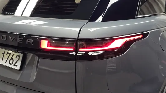 Land Rover 레인지로버 벨라 2.0 P250 SE 2025 23