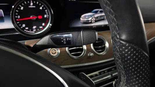 Mercedes-Benz E-Class W213 E220d 2018 9