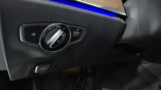 Mercedes-Benz E-Class W213 E220d 2018 20