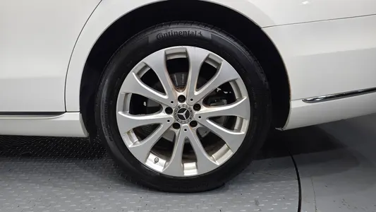 Mercedes-Benz E-Class W213 E220d 2018 22