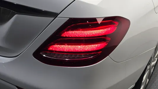 Mercedes-Benz E-Class W213 E220d 2018 24