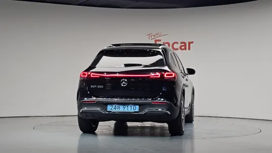Mercedes-Benz EQA H243 EQA250 AMG 2022 4