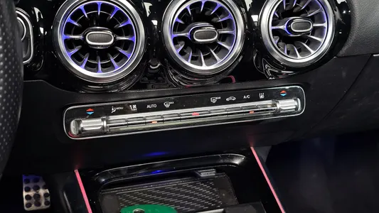 Mercedes-Benz EQA H243 EQA250 AMG 2022 19