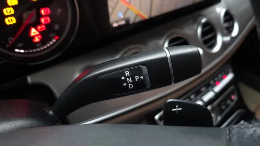 Mercedes-Benz E-Class W213 E200 2018 9