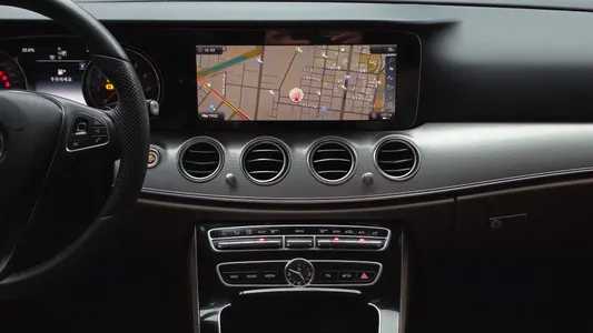 Mercedes-Benz E-Class W213 E200 2018 14