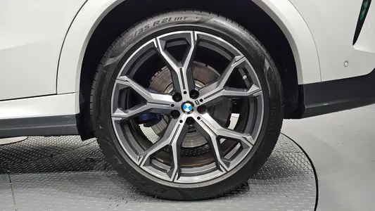BMW X6 (G06) xDrive40i M 2021 21