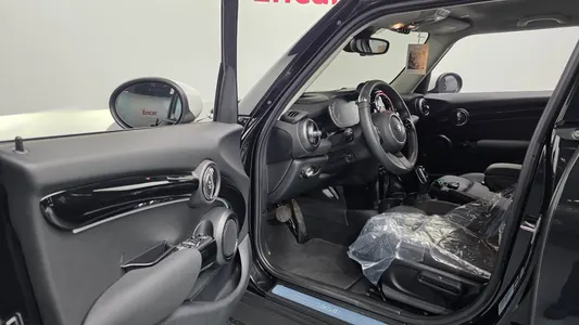 MINI 쿠퍼 5 2023 10