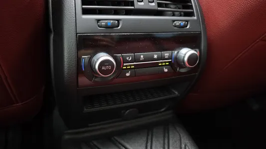BMW M5 (F10) M5 2016 34