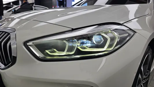 BMW 1 Series (F40) 120i M 2022 22