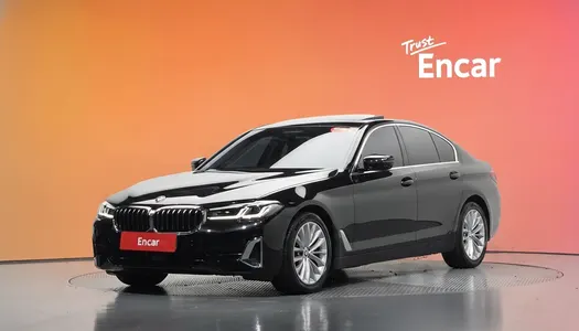 BMW 5 Series (G30) 520i 2023 21
