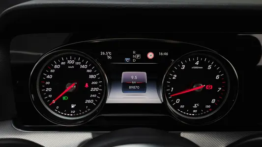 Mercedes-Benz E-Class W213 E300 2019 8