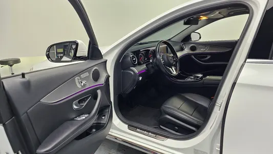 Mercedes-Benz E-Class W213 E300 2019 10