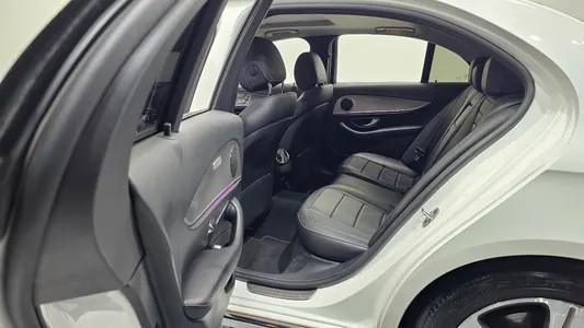 Mercedes-Benz E-Class W213 E300 2019 26