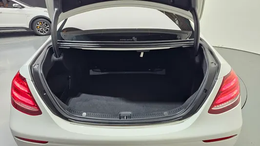 Mercedes-Benz E-Class W213 E300 2019 27