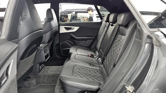 Audi Q8 (4M) 50 TDI 2020 26