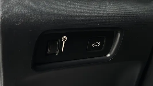 Polestar 2 2022 32