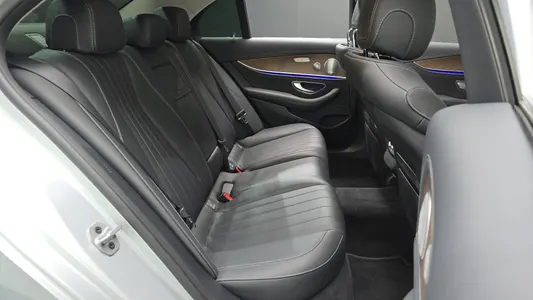 Mercedes-Benz E-Class W213 E300 2019 11