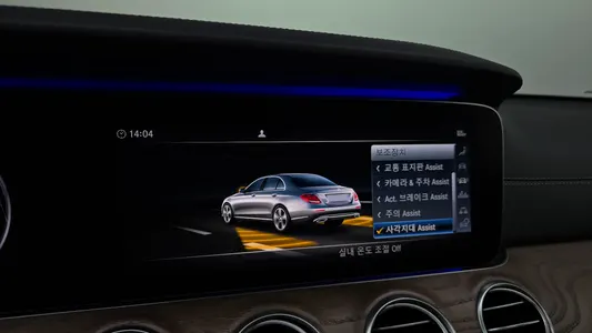 Mercedes-Benz E-Class W213 E300 2019 17