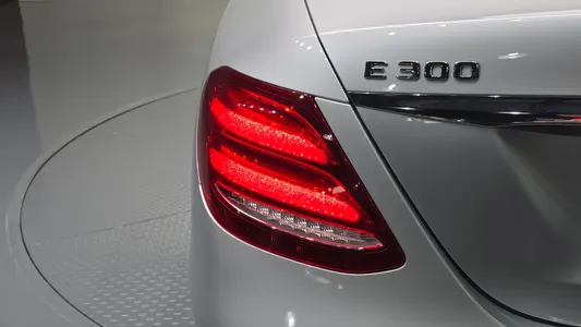 Mercedes-Benz E-Class W213 E300 2019 23