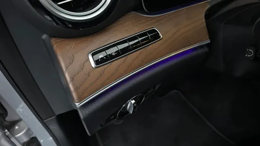 Mercedes-Benz E-Class W213 E300 2019 29