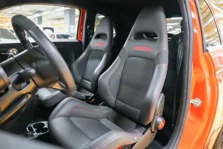 Fiat 500C 2023 11