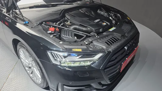 Audi A8 (D5) 55 TFSI LWB 2021 6