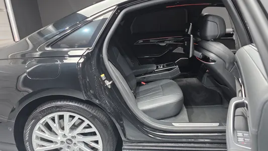 Audi A8 (D5) 55 TFSI LWB 2021 15