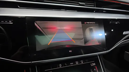 Audi A8 (D5) 55 TFSI LWB 2021 19