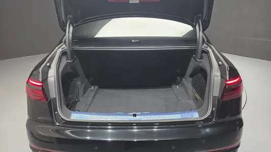 Audi A8 (D5) 55 TFSI LWB 2021 21