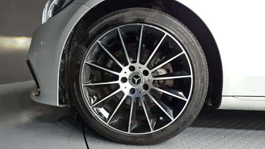 Mercedes-Benz C-Class W205 C200 2018 5