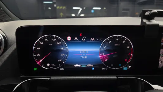 Mercedes-Benz GLA-Class H247 GLA250 4MATIC 2025 8